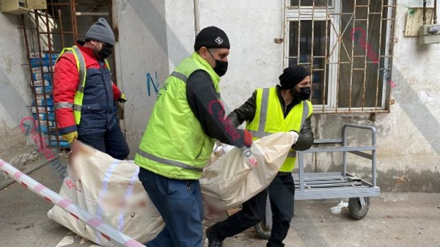 4 nəfərin meyitinin aşkarlandığı evdən görüntülər - FOTO/VİDEO