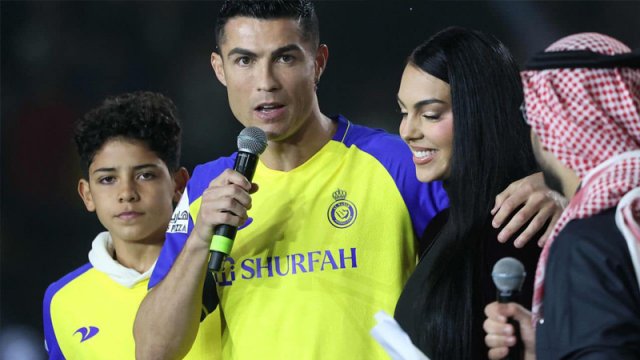 Ronaldonun təqdimatı DÇ-nin finalını geridə qoydu