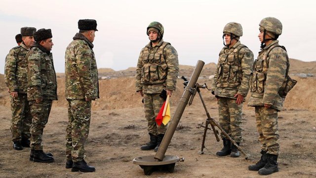 Baş Qərargah rəisi və komandan Ermənistanla sərhədə getdi - FOTOLAR