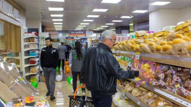 Ölkənin ən böyük supermarket şəbəkələrindən biri bağlanır