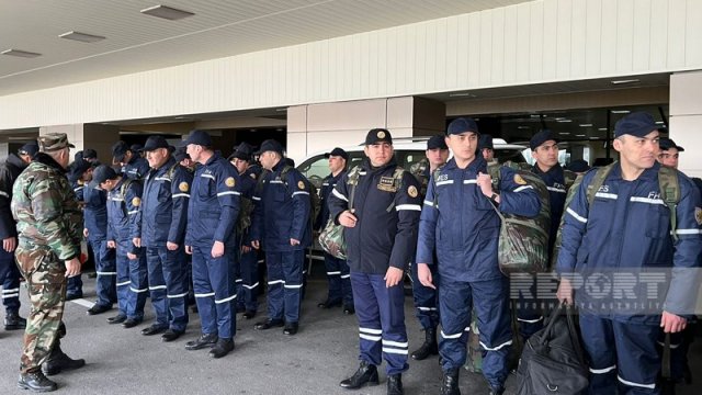 Prezidentin tapşırığı ilə Azərbaycanın xilasetmə qrupu Türkiyəyə yola düşdü  - FOTO/YENİLƏNİB