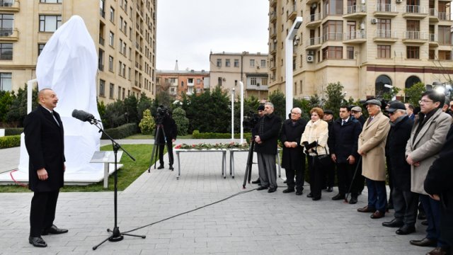 Prezident Tofiq Quliyevin abidəsinin açılışını etdi - FOTO/YENİLƏNİB