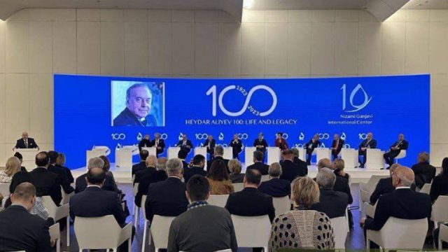 Bakıda “Heydər Əliyev 100: Həyatı və irsi” adlı tədbir keçirildi