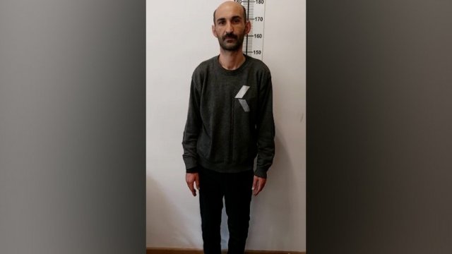 Bakıda evinin zirzəmisində çətənə kolları yetişdirən şəxs saxlanılıb