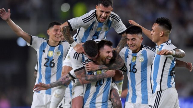 Lionel Messi yığmada 100 qola çatan üçüncü futbolçu olub