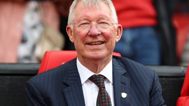 UEFA Aleks Ferqyusona 40 ildən sonra medal verəcək