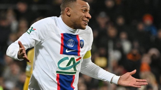 Mbappe PSJ-ni tənqid edib: \