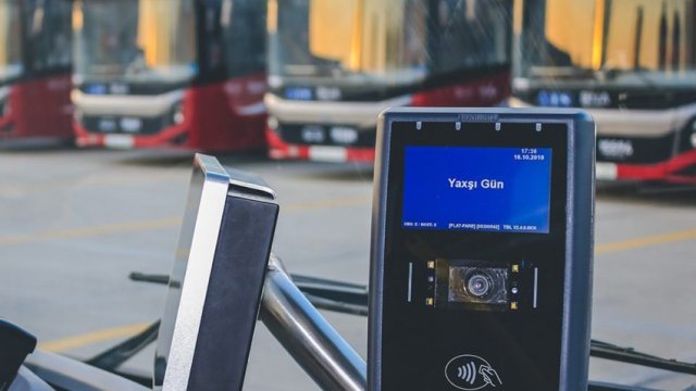 Bakıda 123 nömrəli avtobuslarda gedişhaqqı “BakıKart” vasitəsilə ödəniləcək