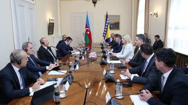 İlham Əliyevin Bosniya və Herseqovinanın lideri ilə geniş tərkibdə görüşü olub - YENİLƏNİB/FOTO