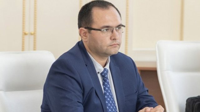 Yeni naziri kollektivə Prezidentin köməkçisi təqdim etdi