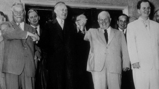 Qaba Xruşov mədəni Adenaueri necə təhqir etmişdi... - dünya liderlərinin qəribəlikləri