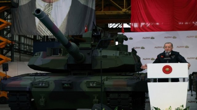 Türkiyənin ilk milli “Yeni Altay” tankları Silahlı Qüvvələrə təhvil verildi - FOTO