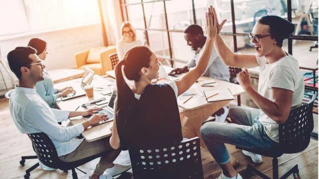 4 günlük iş həftəsi bizdə də tətbiq oluna bilərmi?