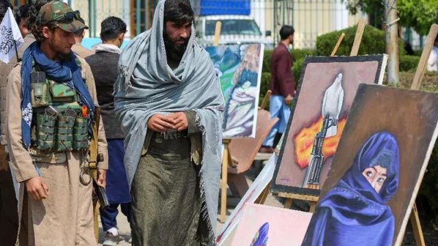 Qadınların hüquqları əlindən alınır, BMT qınayır, Taliban isə...