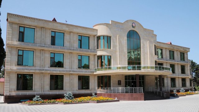 İcra hakimiyyəti və üç bələdiyyə məhkəməyə verildi