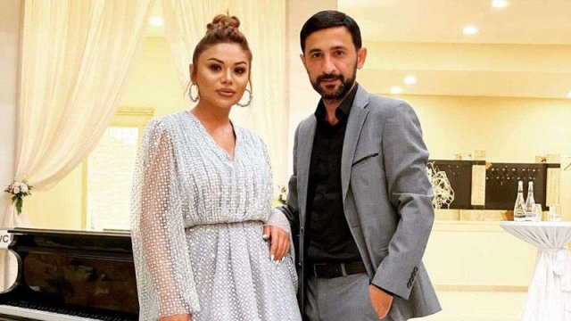 Pərviz Bülbülə aparcını efirdə pərt edib: 