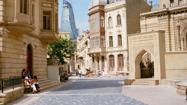 İçərişəhərdə “Qəpik Evi”ndən oğurluq etdi, Şirvanşahlar sarayında gizlətdi