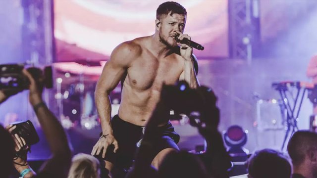 Bakıda onu yaxından görmək üçün 1100 AZN verməlisiniz