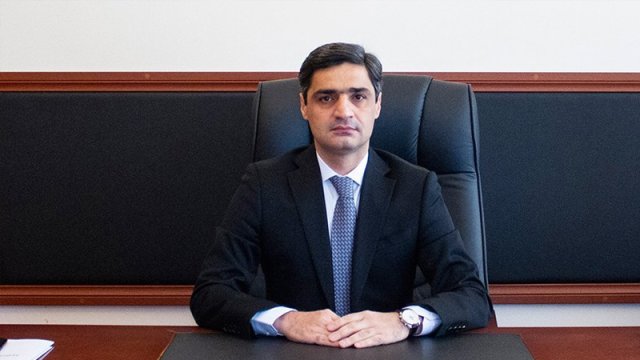 Keçmiş nazir müavini əfvə düşdü