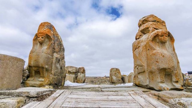 Qaradəniz - keçmişin mirası və təbiətin gözəlliyinin qovuşduğu yer