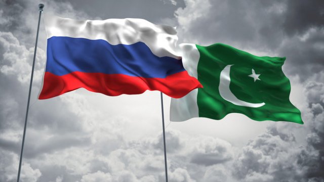 Güzəşt kömək etmədi: Pakistan neftin pulunu dollarla ödəmək istəmir