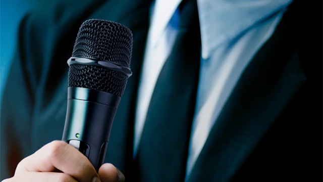 Toyda çıxış edərkən qəfil öldü