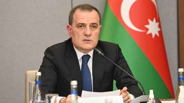 Ceyhun Bayramov Rusiyaya işgüzar səfərə yola düşdü