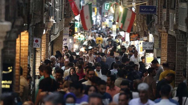 İranda yeni qanun: İkili vətəndaşlığı olanlar deputat seçilə bilməyəcək