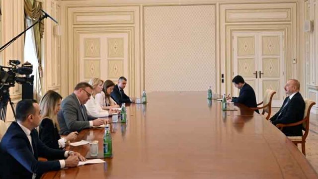 Prezident Monteneqro parlamentinin sədrini qəbul etdi - YENİLƏNİB
