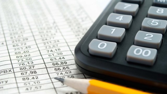 Azərbaycanda debitor borclar 3 milyard manatı keçib