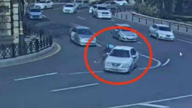 Bəzi motosiklet, moped və skuter sürücüləri yollarda təhlükə yaradırlar - VİDEO