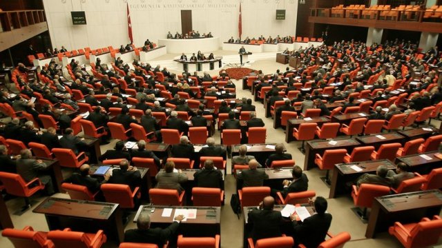 Türkiyə parlamentinin yeni tərkibdə ilk iclası keçirilir