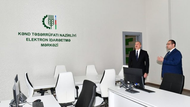 Prezident nazirliyin yeni inzibati binasının açılışında iştirak edib - FOTOLAR