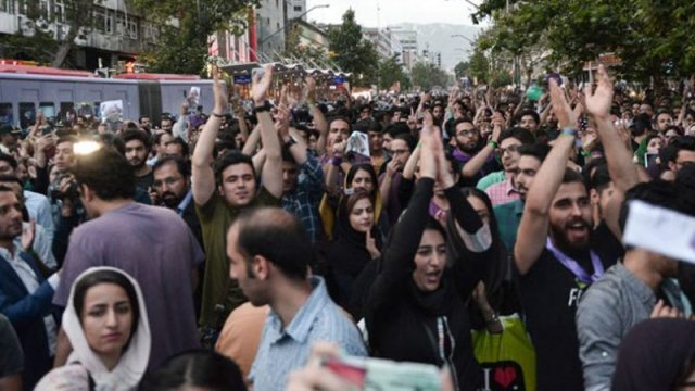 İranın parçalanması başladı: 