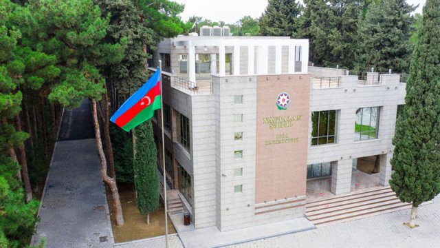 Naftalanda 330 minlik yol təmiri