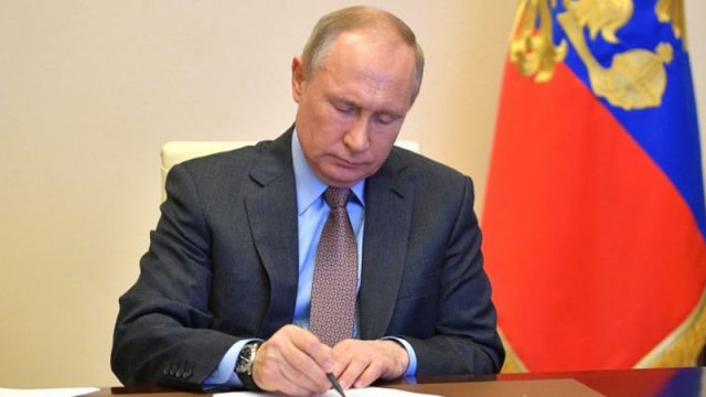 Putin Azərbaycana yeni səfir təyin etdi - FOTO