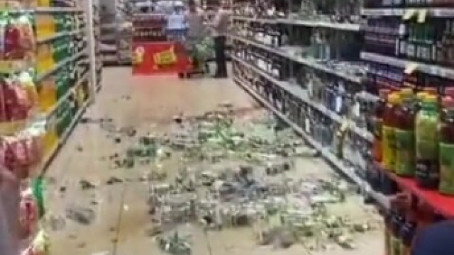 Bakıda marketdə qəribə olay - 
