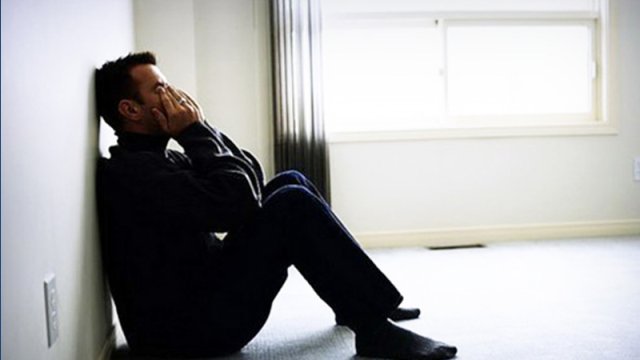 Bakıda biznesmeni özünü öldürməyə işçisi sövq edibmiş - TƏFƏRRÜAT