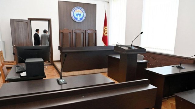 Dağları aşan qaçaq qazax generala görə 5 qırğız məhkum edilib