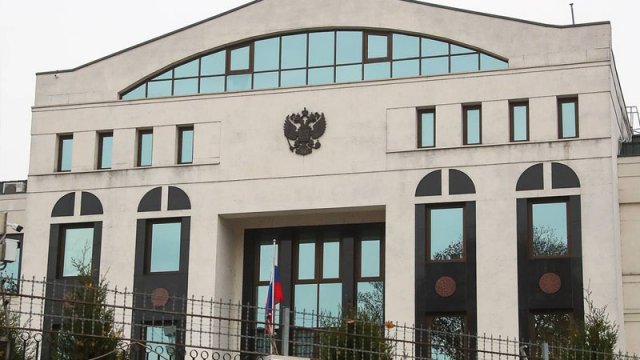 Rus diplomatlar Moldovadan qovula bilər