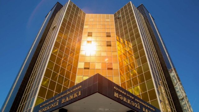 Mərkəzi Bankda 77 minlik təmir