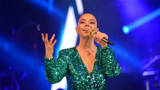 Vergi Xidmətindən Ebru Gündeş açıqlaması: Ödəniş edilibmi? - VİDEO