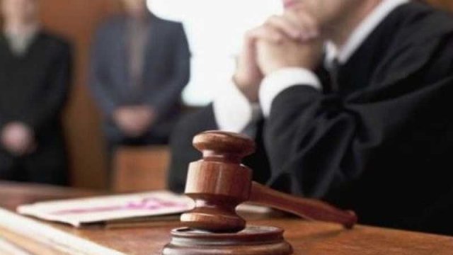 Gömrük İdarəsinin baş inspektoruna cinayət işi açıldı