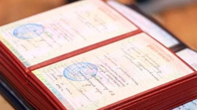 Daha 260 nəfərin diplomu tanınmadı