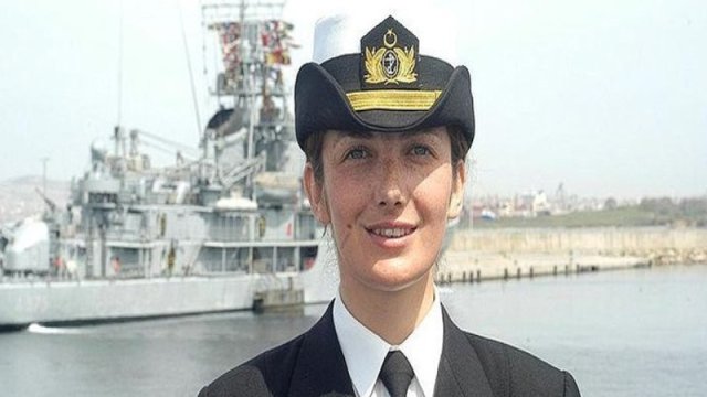 Türkiyədə ilk dəfə qadına admiral rütbəsi verildi