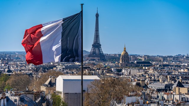 Fransa hərbi çevrilişə dəstək verən ölkəyə yardımı dayandırdı