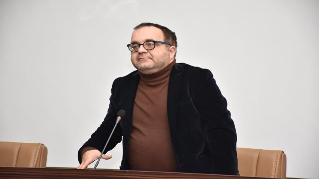 Qızların təhsili cəmiyyətin yüksəlişidir! - Qan Turalı yazır