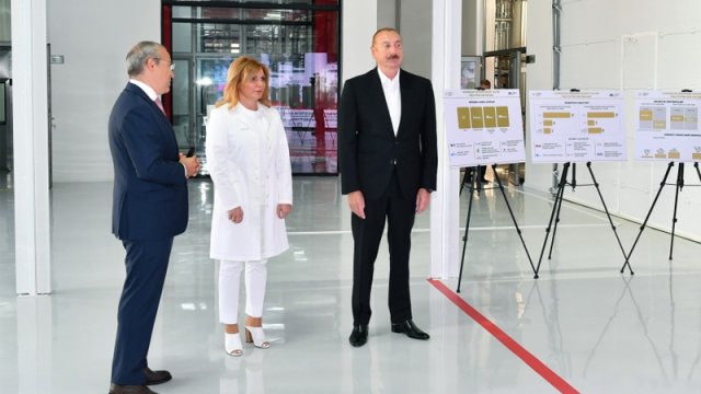 Prezident dərman istehsalı zavodunun açılışında iştirak etdi - FOTOLAR