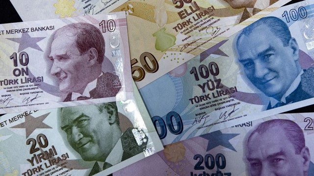 Türk lirəsinin ucuzlaşması nə qədər davam edəcək? - RƏY