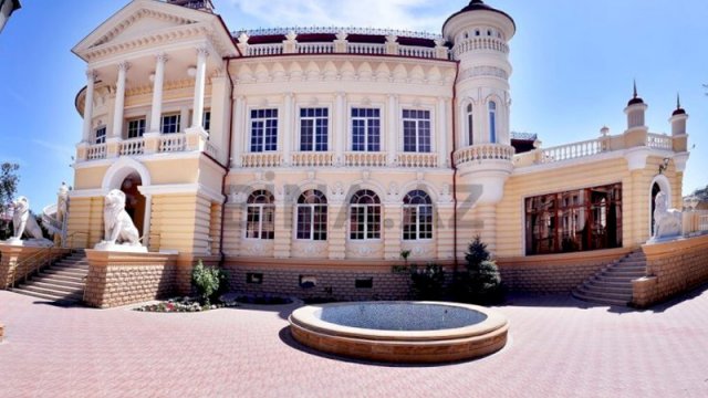 Bakıda bu villa 15 milyona satışa çıxarıldı - FOTOLAR